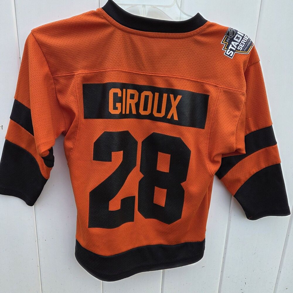 Claude Giroux 28 Philadelphia Flyers 2019 Stadium Series YOUTH Size 4 NHL Jersey